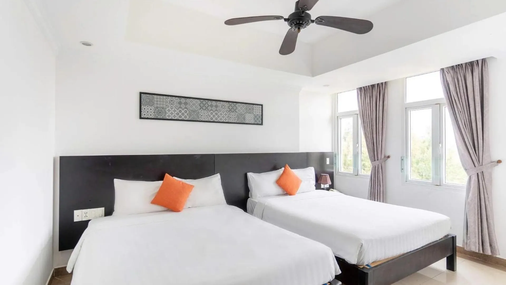 Queen Palace Sea View Hotel Da Nang