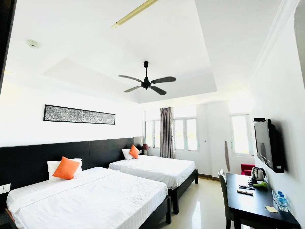 ***  Queen Palace Sea View Hotel ダナン市 ベトナム
